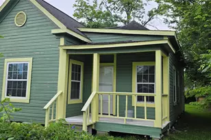1426 E 36th St, Houston, TX 77022 - Photo 2