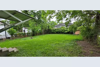 1426 E 36th Street, Houston, TX 77022 - Photo 14