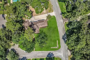 2411 Oaks Forks Dr, Houston, TX 77339 - Photo 2