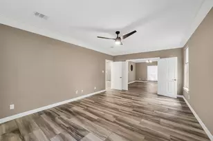 2411 Oaks Forks Dr, Houston, TX 77339 - Photo 18