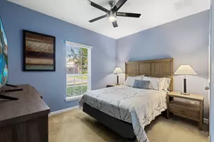 13306 Misting Falls Ln, Pearland, TX 77584 - Photo 32