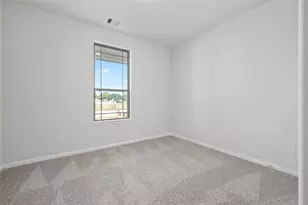 611 Burkett St, Dayton, TX 77535 - Photo 18