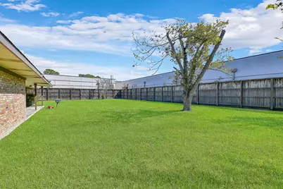 103 Echo Avenue, Friendswood, TX 77546 - Photo 20