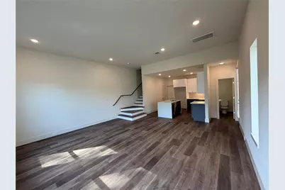 879 Rachel St Rachel Street #E, Houston, TX 77091 - Photo 12