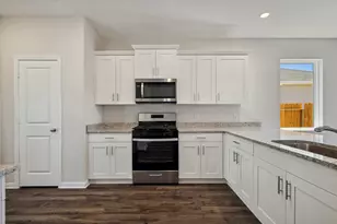 10442 Red Cardinal Dr, Cleveland, TX 77328 - Photo 6