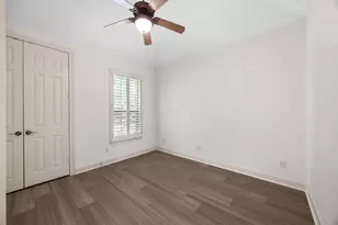 11435 Legend Manor Dr, Houston, TX 77082 - Photo 10