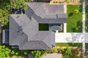 811 Woodstock St, Bellaire, TX 77401 - Photo 44