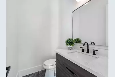 811 Woodstock Street, Bellaire, TX 77401 - Photo 22