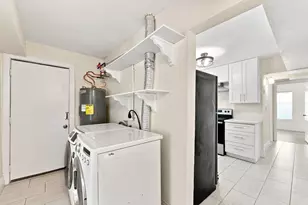 1012 W Hart Ave, Pasadena, TX 77506 - Photo 12