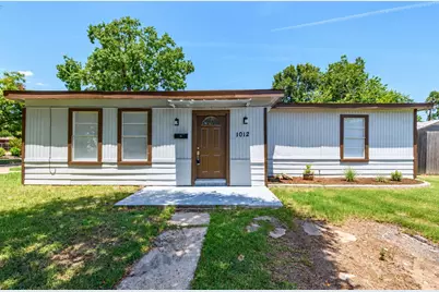 1012 W Hart Avenue, Pasadena, TX 77506 - Photo 1