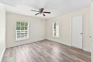 1012 W Hart Ave, Pasadena, TX 77506 - Photo 8