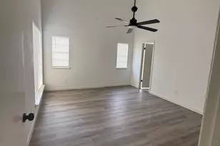 2236 River Oaks Dr, West Columbia, TX 77486 - Photo 2