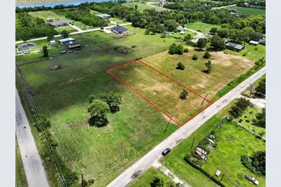 7720 Beasley Street, Hitchcock, TX 77563 - Photo 2