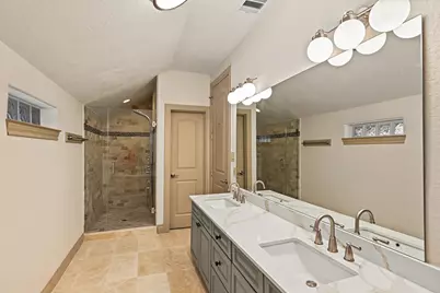 2124 Harold Street #A, Houston, TX 77098 - Photo 18