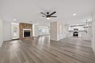 6038 Greenmont Dr, Houston, TX 77092 - Photo 4