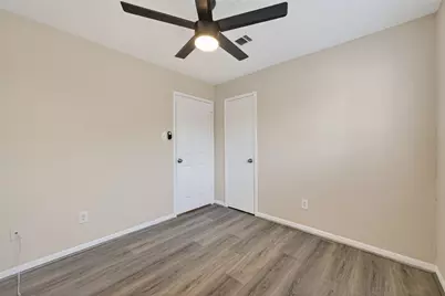 6038 Greenmont Drive, Houston, TX 77092 - Photo 26