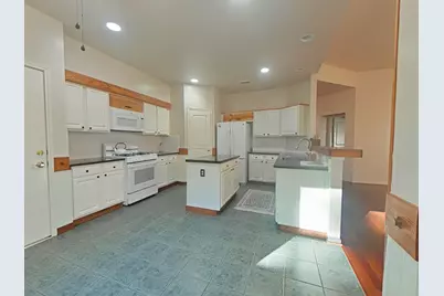 42 Tranquil Glade Place, The Woodlands, TX 77381 - Photo 10