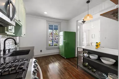 1718 Ursuline, Galveston, TX 77550 - Photo 4