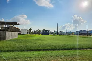 522 Surf Dr, Surfside Beach, TX 77541 - Photo 18