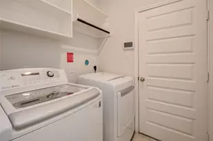 2425 Temple Crag Dr, Rosharon, TX 77583 - Photo 32