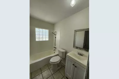 112 1st Avenue N, Texas City, TX 77590 - Photo 6