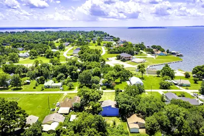 210 Bay Haven Blvd, Livingston, TX 77351 - Photo 32