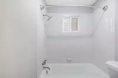 1016 E 7th Street #4, Houston, TX 77009 - Photo 8