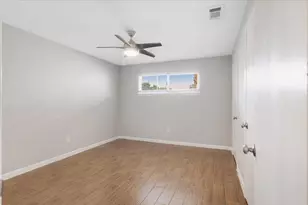 1016 E 7th St, Houston, TX 77009 - Photo 6