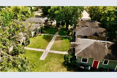 4753 Mallow Street, Houston, TX 77033 - Photo 8