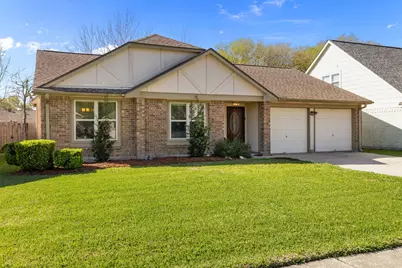 2785 Pinewood Drive, League City, TX 77573 - Photo 1