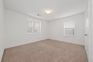 611 Ash Mill Dr, Houston, TX 77090 - Photo 24