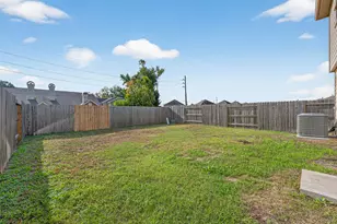 611 Ash Mill Dr, Houston, TX 77090 - Photo 42