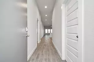 11102 Rose River Dr, Houston, TX 77044 - Photo 4