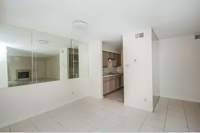 9700 Leawood Boulevard #1601, Houston, TX 77099 - Photo 12