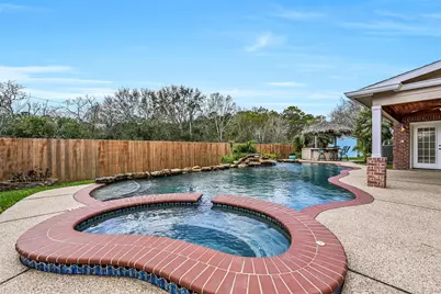 18 Falling Leaf Court, Friendswood, TX 77546 - Photo 38