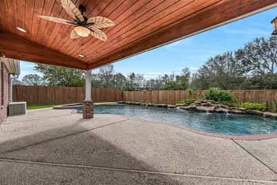 18 Falling Leaf Court, Friendswood, TX 77546 - Photo 36