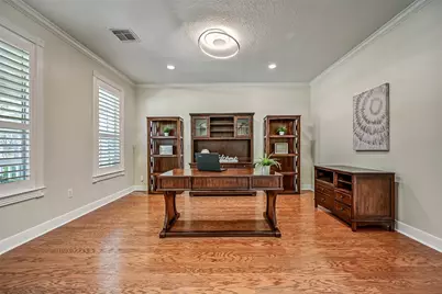 18 Falling Leaf Court, Friendswood, TX 77546 - Photo 10