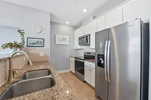 27010 Estuary Dr, Galveston, TX 77554 - Photo 16