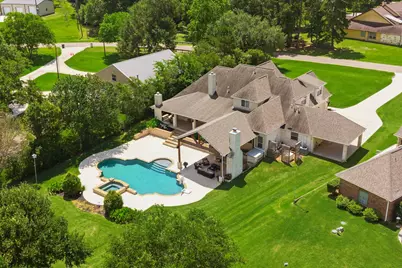 13907 Jbk Memorial Drive, Willis, TX 77318 - Photo 32