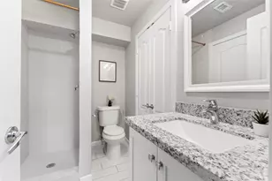 9130 Vogue Ln, Houston, TX 77080 - Photo 12