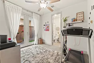 10909 Upland Retreat Dr, Houston, TX 77043 - Photo 4