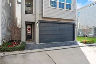 10909 Upland Retreat Dr, Houston, TX 77043 - Photo 2