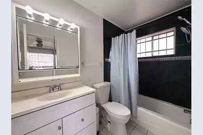 943 W Nelda Road, Houston, TX 77088 - Photo 12