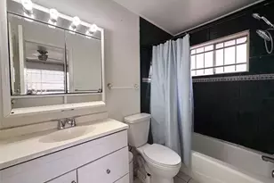 943 W Nelda Rd, Houston, TX 77088 - Photo 12