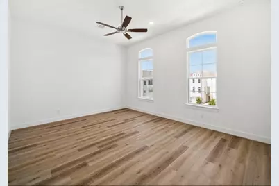 949 Blackshire Lane, Houston, TX 77055 - Photo 22