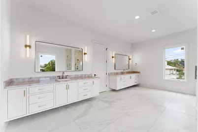 316 W 30th Street, Houston, TX 77018 - Photo 10