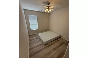 8938 Headstall Dr, Tomball, TX 77375 - Photo 18