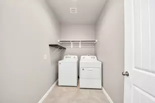 5646 Pleasant Falls Dr, Richmond, TX 77407 - Photo 8