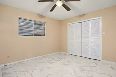 2621 16th Avenue N, Texas City, TX 77590 - Photo 14