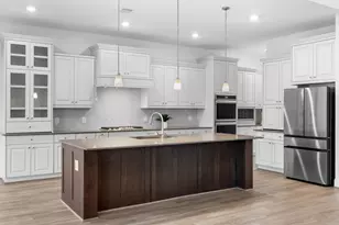 1215 Tallow Park Ln, Pinehurst, TX 77362 - Photo 6